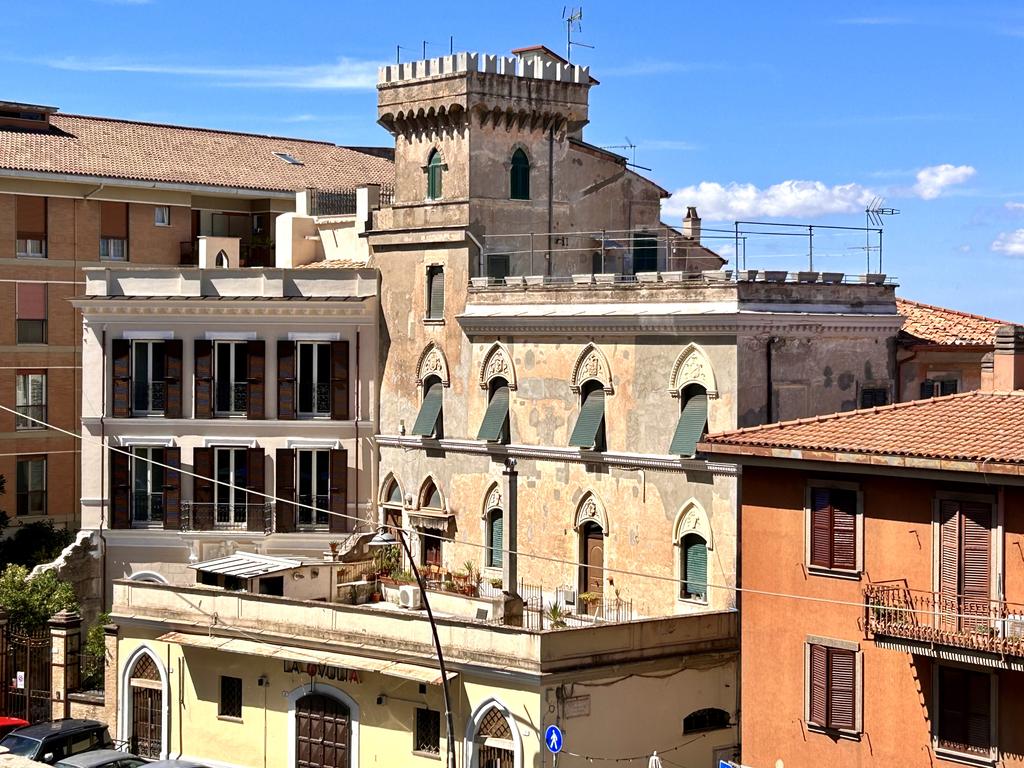 Жаркий сентябрь на побережье Тирренского моря.