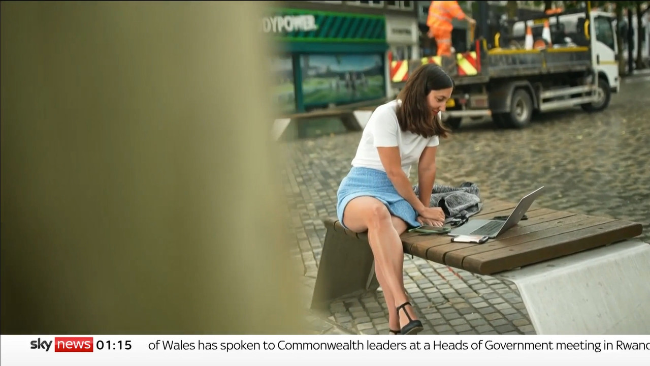 Liz Bates 250622.mp4_snapshot_00.19.852