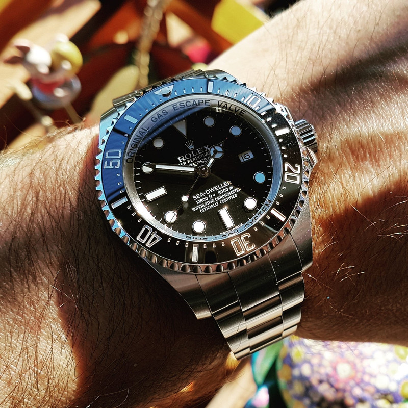 Rolex Sea-Dweller Deepsea 44mm 3900M Cal. 3135 Ref (1)