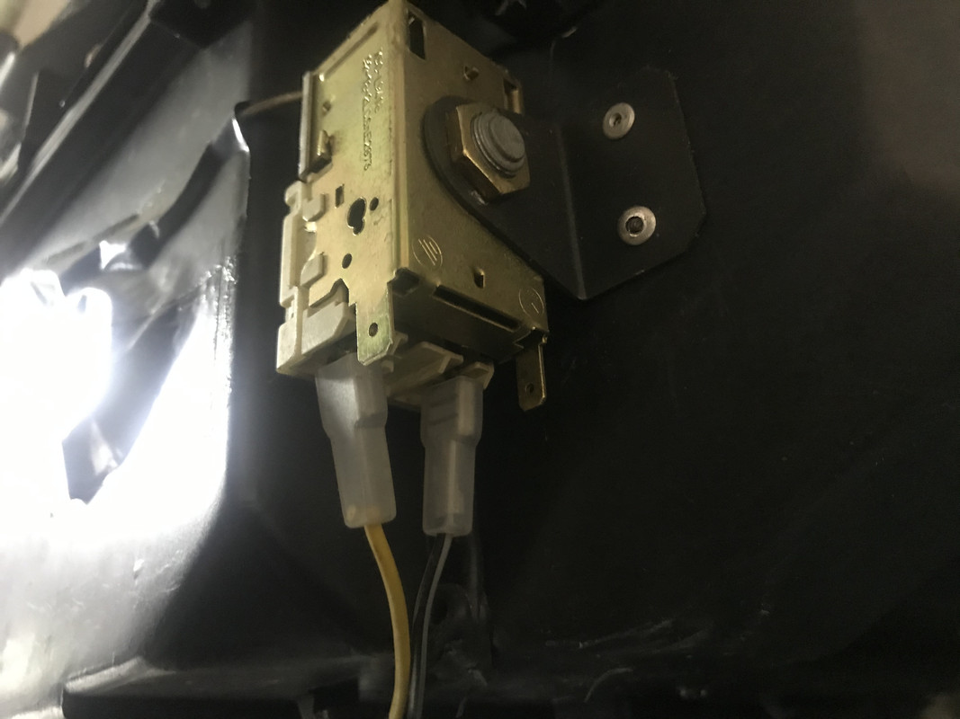 A56024E7-CCD1-4D4F-B031-D4F3A2D2F802