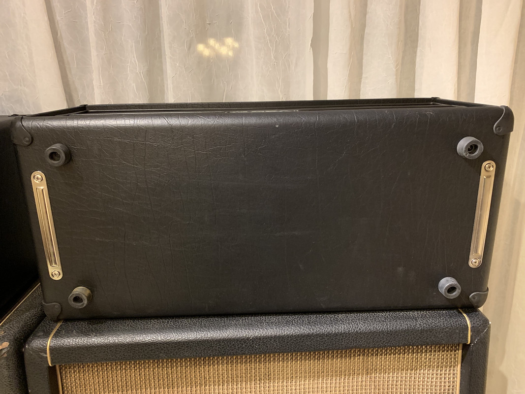 C8B8DFE3-1946-4FFE-9D3A-14BC2B6D1139