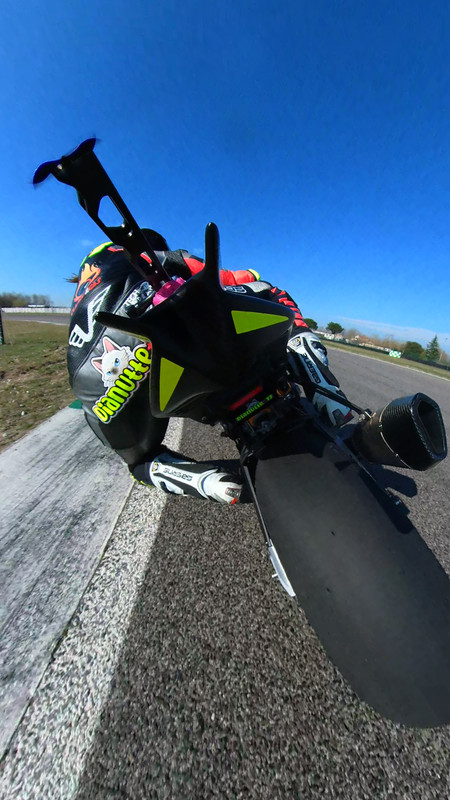 53F752E3-36B5-43A4-9294-AD454C0EE5F8