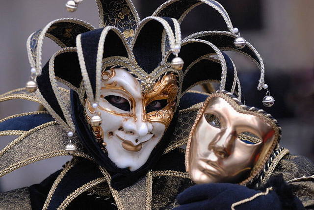 venice-carnival-italy-carnival-masks-5576-1.jpg