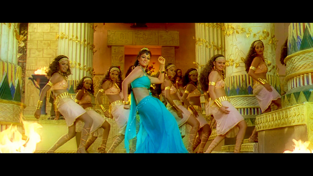Nayanthara Hot Song 02 From Kuselan 2008 4k.mp4_snapshot_03.41_[2020.12.02_22.29.15]