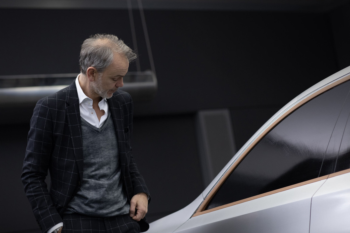 P90458291_highRes_the-new-bmw-7-series