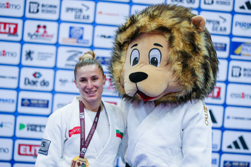Джудистката Ивелина Илиева с титла, Габриела Димитрова с бронз