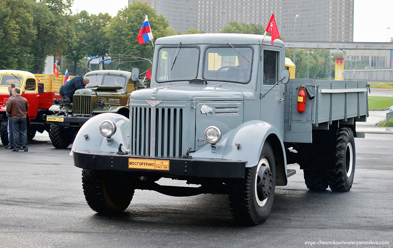 MAZ -200 -1950 (3)