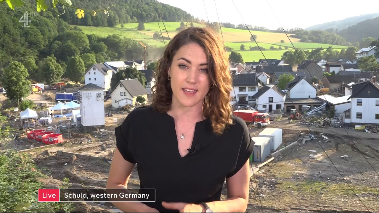 Channel 4 News_20210718_18301900.ts_snapshot_12.08.432