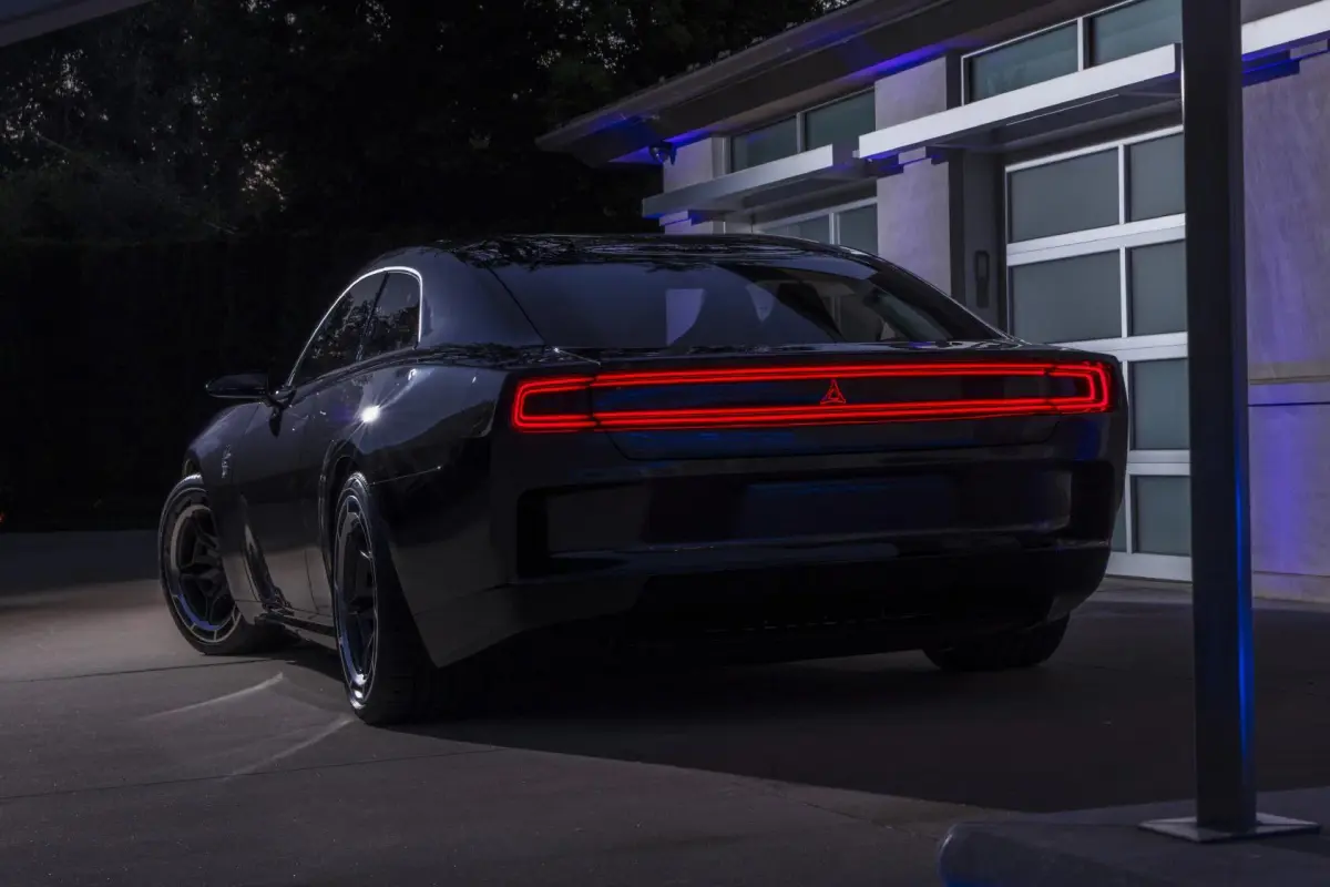 0-DB44-BF4-B595-4-E84-82-CD-33-ED77-B40-