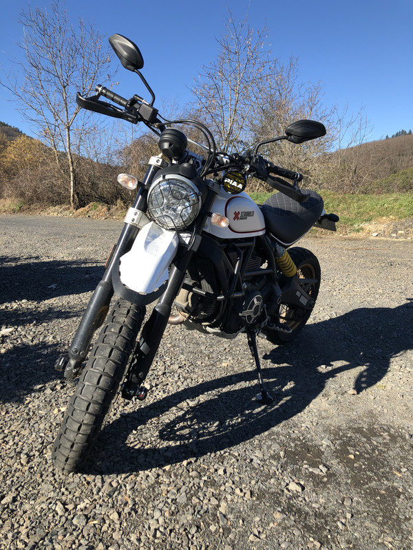 0EAC81A4-7A8B-4FD2-8E10-849074D81157