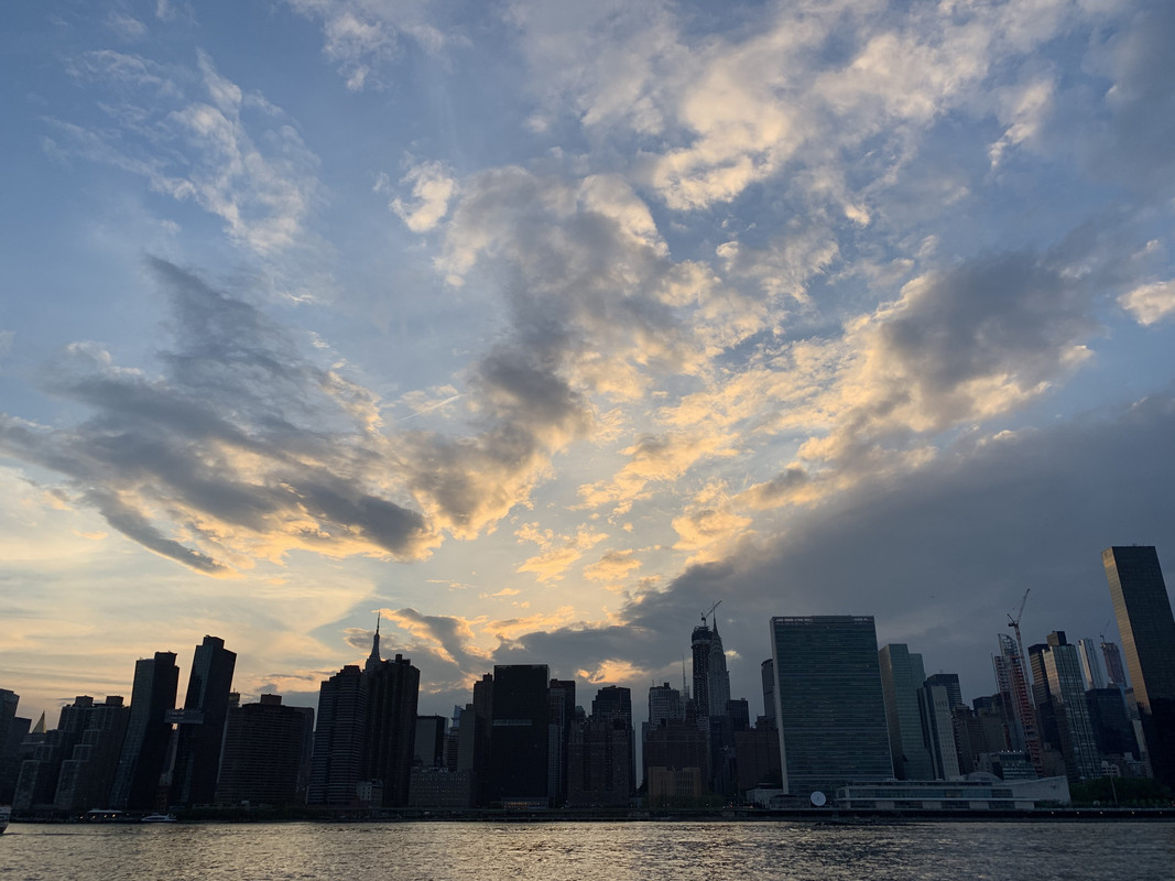 B8E85D4B-E3D7-409B-ABC0-818AF94C1835