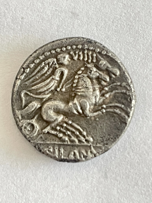 Denario gens Junia. D·SILANVS·L·F ROMA. Victoria en biga. Roma. 1-DF41-D5-A-CC35-45-E9-BAEB-B139-DED9-C5-F3