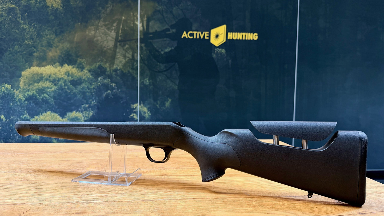 Blaser-R8-System-Gehause-mit-Schaft-1