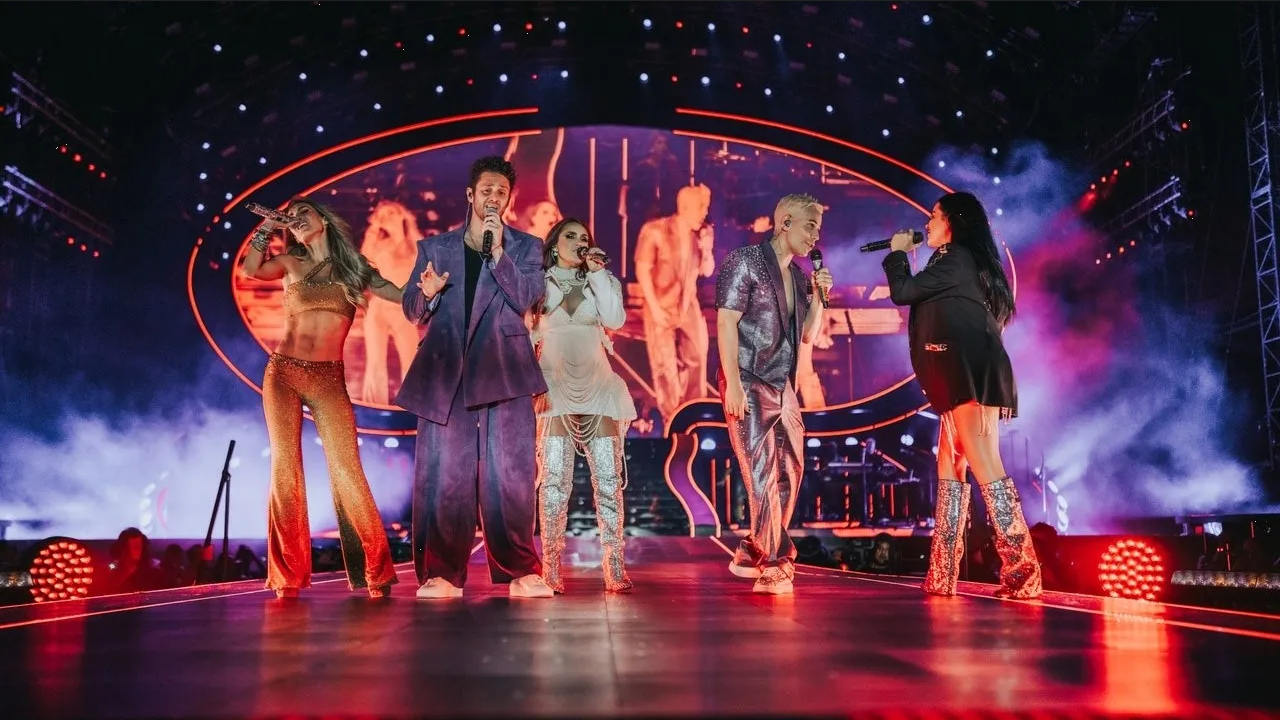 Anahí Revive los momentos mágicos de la gira de RBD con imágenes inéditas