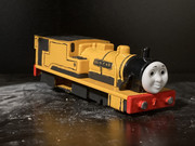 [Image: 2023-8-21-duncan-mid-repaint.jpg]