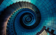 spiral-staircase-4k-3-t1.jpg