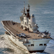 https://i.postimg.cc/Mn0kTrzJ/HMS-Ark-Royal-010.jpg