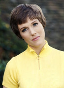 julie-andrews-md35