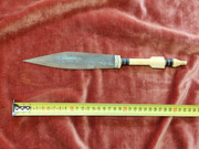 04b