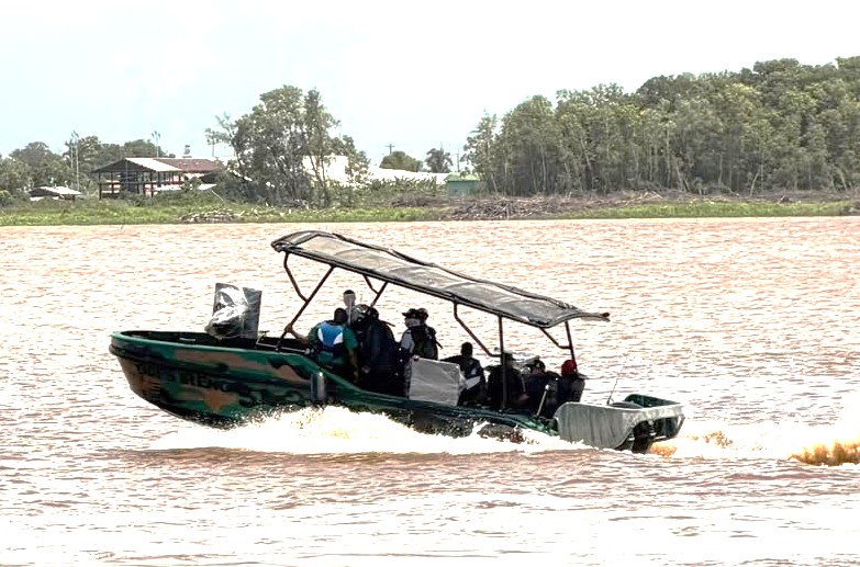 Cotecmar completa la entrega de seis patrulleras fluviales blindadas a Guyana
