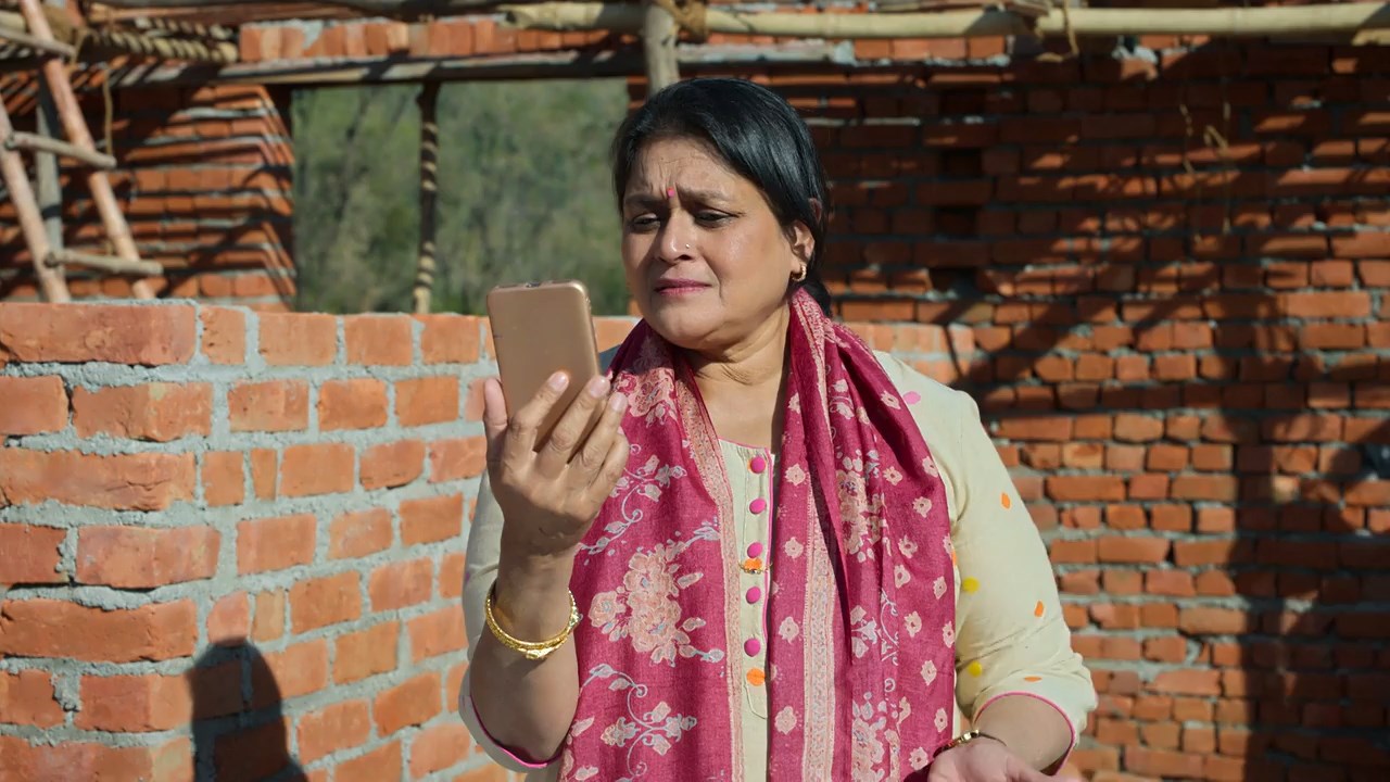 Home Shanti (2022) Season 1 [Hindi + Tamil + Telugu + Malayalam + Kannada] WebRip 480p, 720p ESub - Complete Screenshot