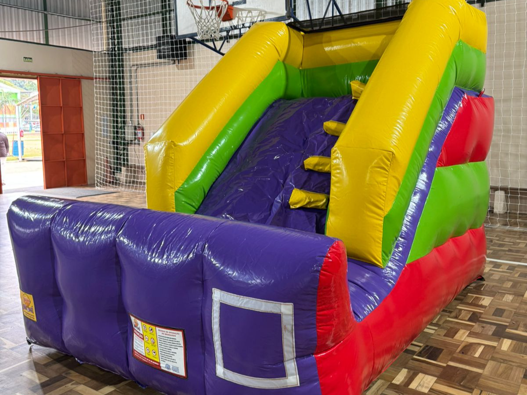 Escorregador Inflável Colorido