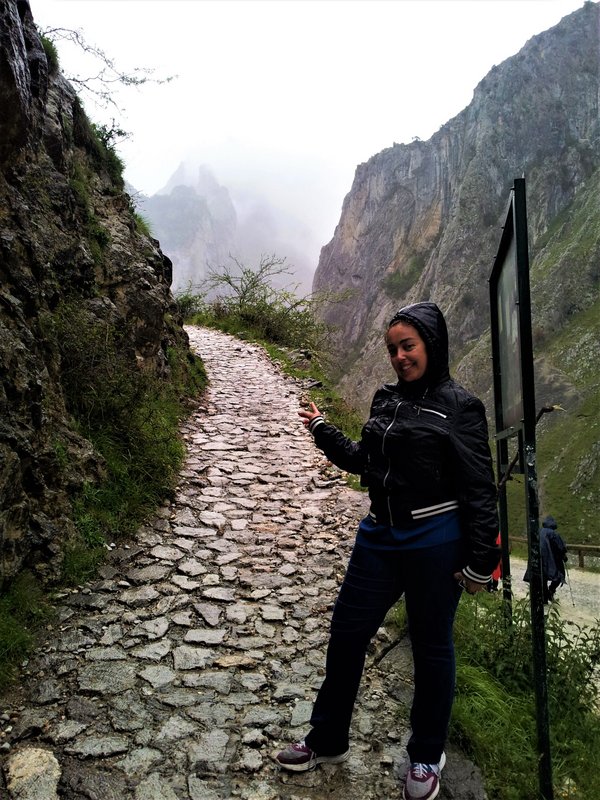 PICOS DE EUROPA-16-5-2013-LEON/ASTURIAS/CANTABRIA - Paseando por España-1991/2016 (65)
