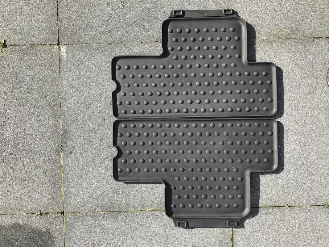 B84D84FE-C807-4947-98F0-6DF86D65E1E3