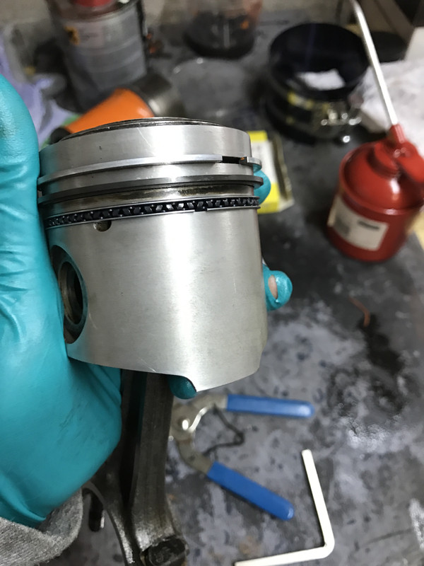 Restauration 4L (1256)