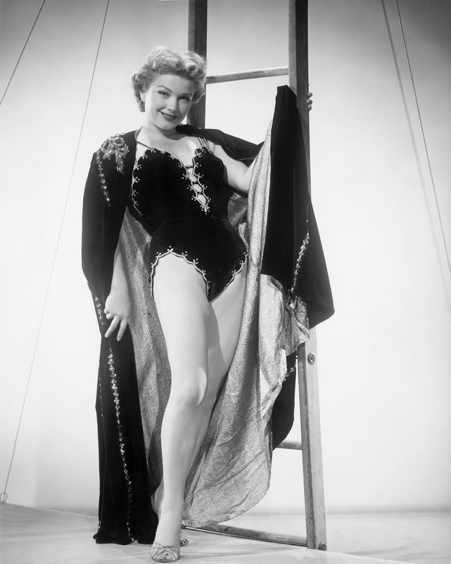 Anne_Baxter_a54