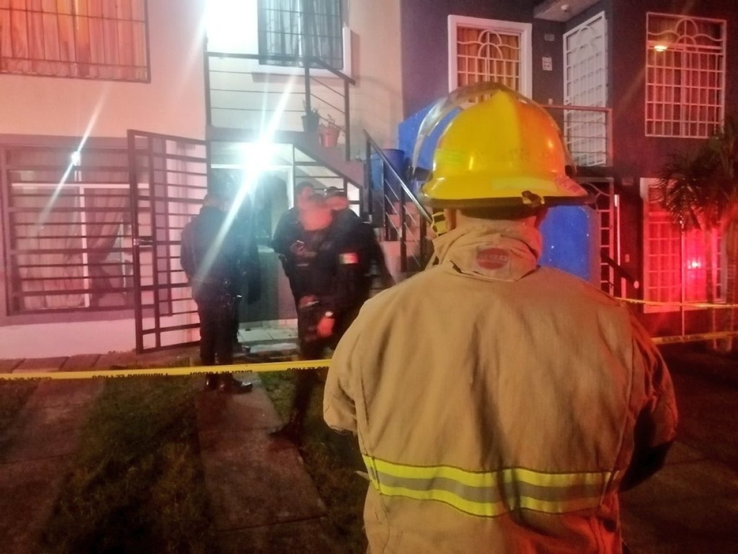 Mujer muere calcinada dentro de su vivienda, se presume fue un feminicidio