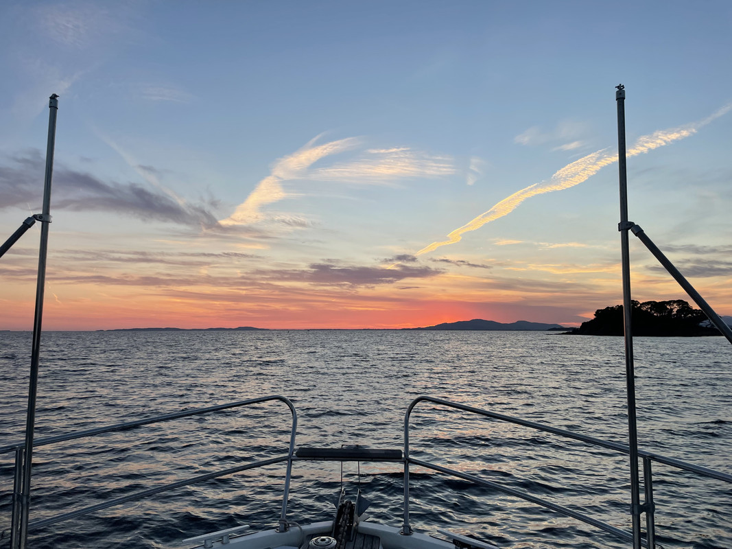 3F7D4399-91D6-419F-A170-FC93C7BAE3D3