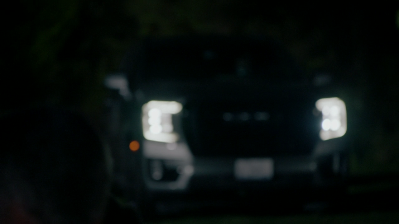 Chicago.Fire.S11E01.Tieniti.forte.720p.WEBMux.ITA.ENG.x264-BlackBit[screenshot 1]