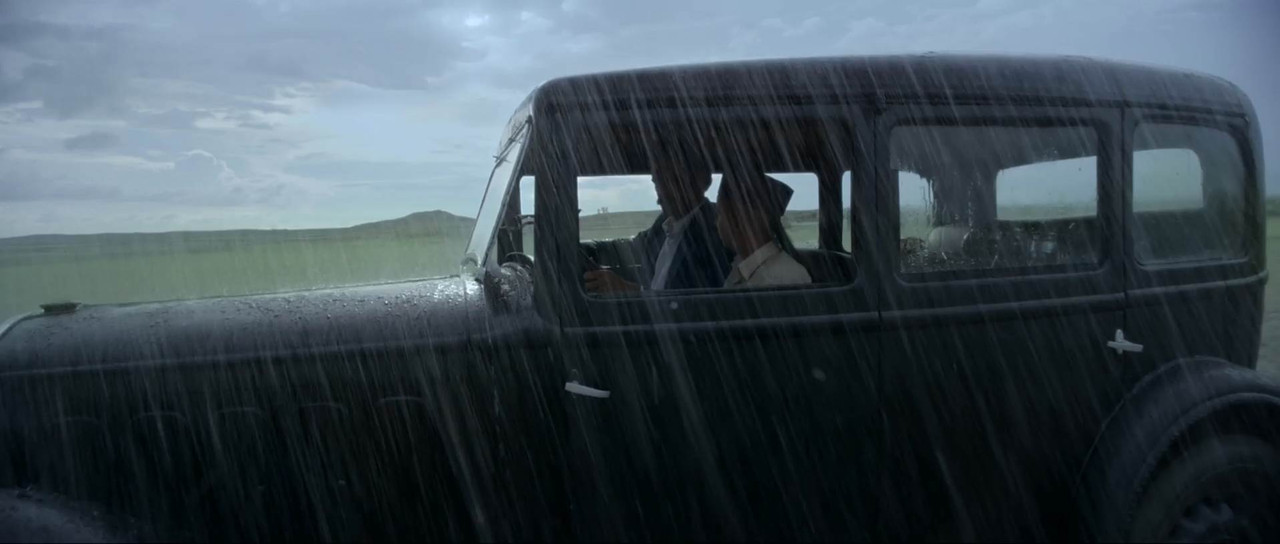 Tumbbad 2018 WebRip [Hindi + Tamil + Telugu] 480p, 720p, 1080p ESub Screenshot