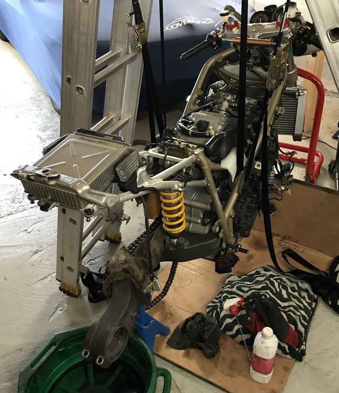 38896349-1B27-47D7-A0F5-7E62F182CA17