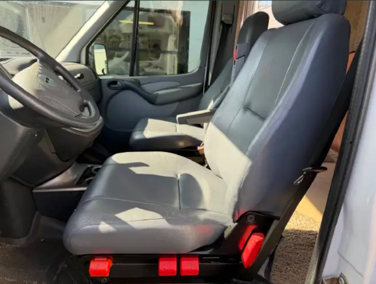 Vehicle thumbnail 38