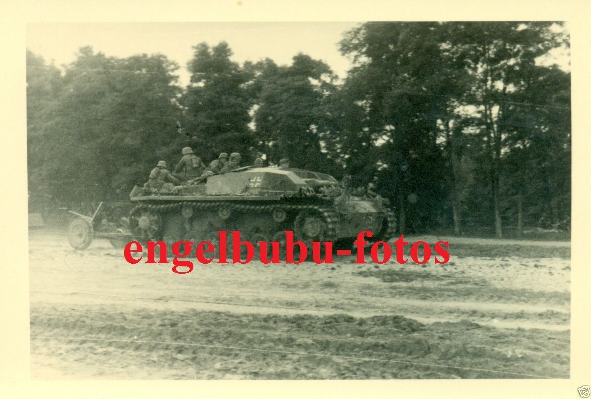 STURMGESCHÜTZ-EINHEIT