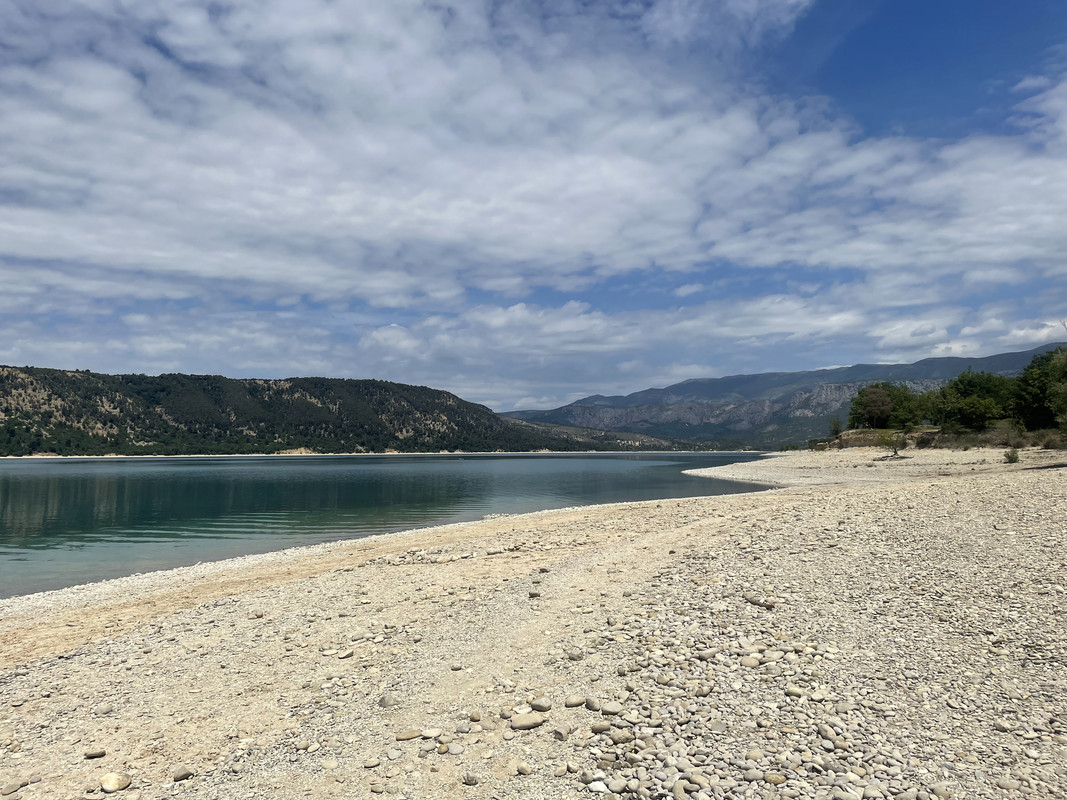 5CD08560-F52D-4AB8-AD0E-5E80F406929B