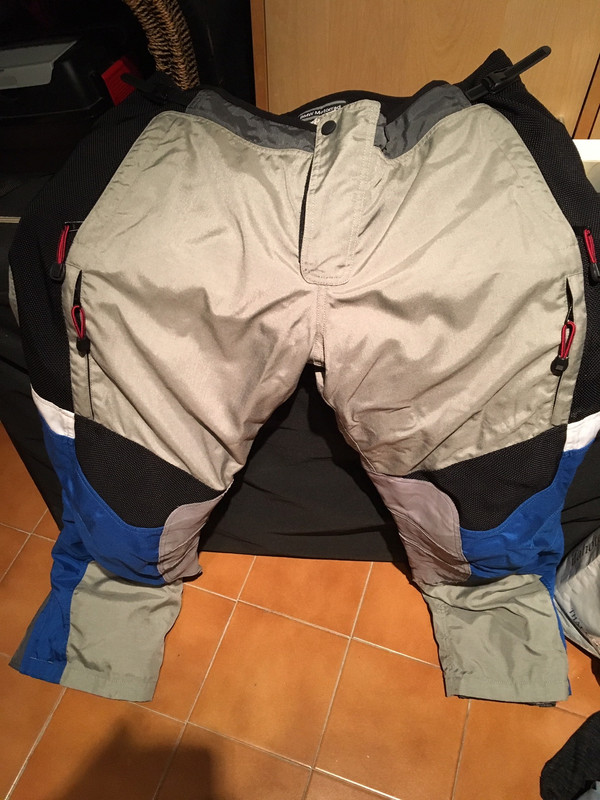 EEC67F5C-3ACD-440F-AB7D-78B7D6CBDAD4