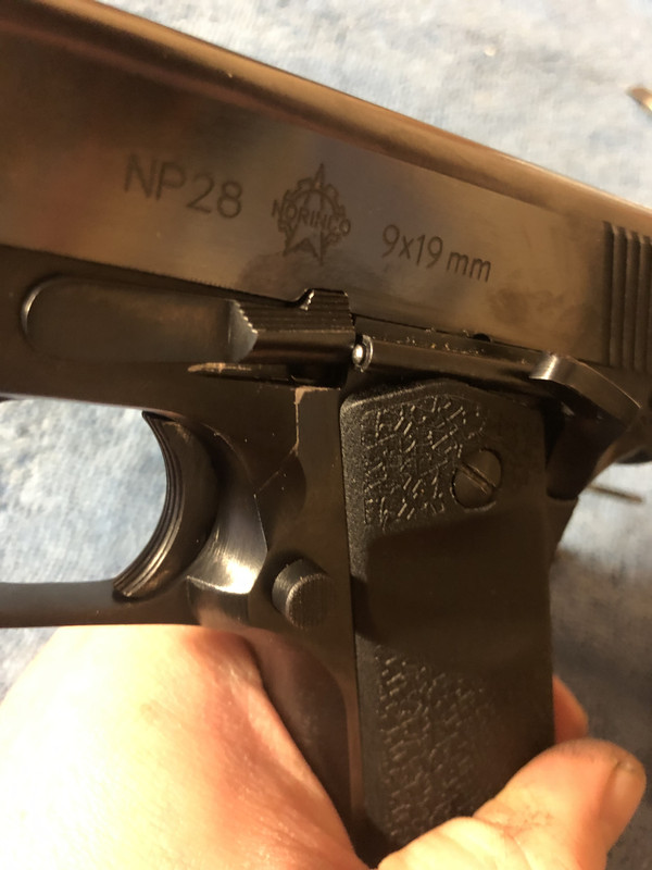 F4AEB7DD-F966-488D-973C-E84C7C954245