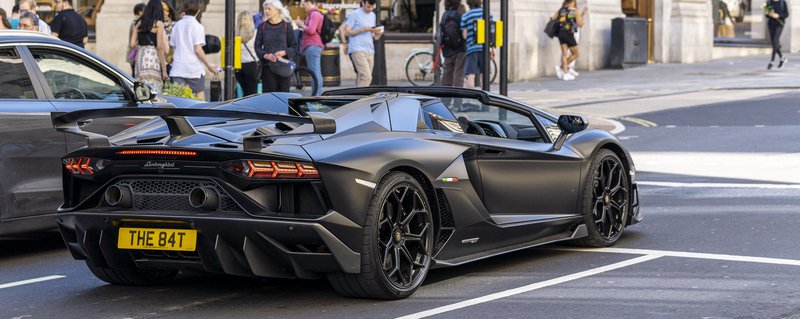 Lambo-2.jpg