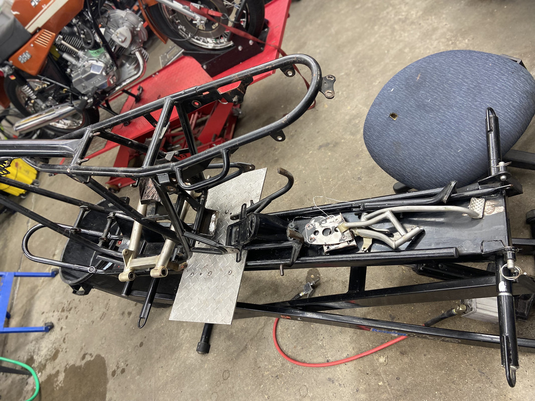 9274A400-61FE-479D-9898-E433B6F4897F