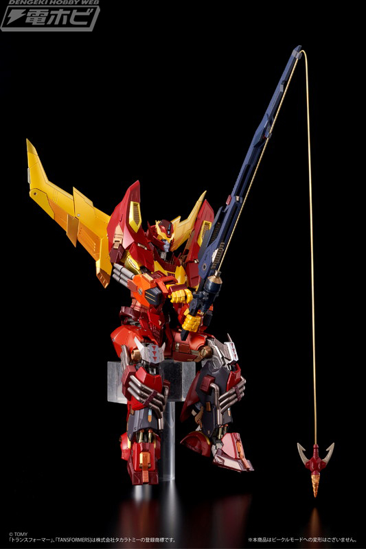 Flame-Toys-Kuro-Kara-Kuri-Rodimus-11