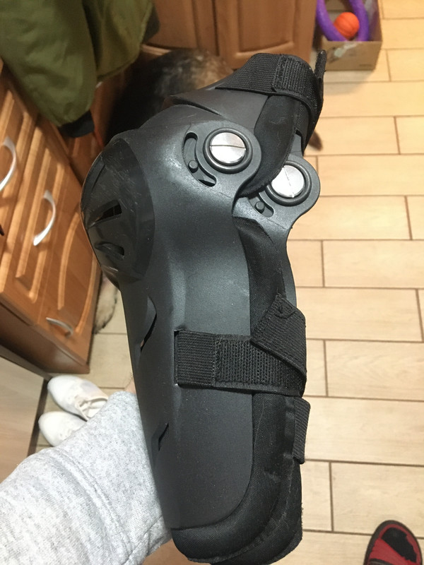 71D33DD0-40D8-47CA-BA4E-BB2D32AD74E0