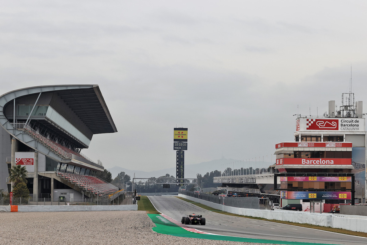 [Imagen: f1-test-barcellona-day-3-gallery-fotografica-97.jpg]