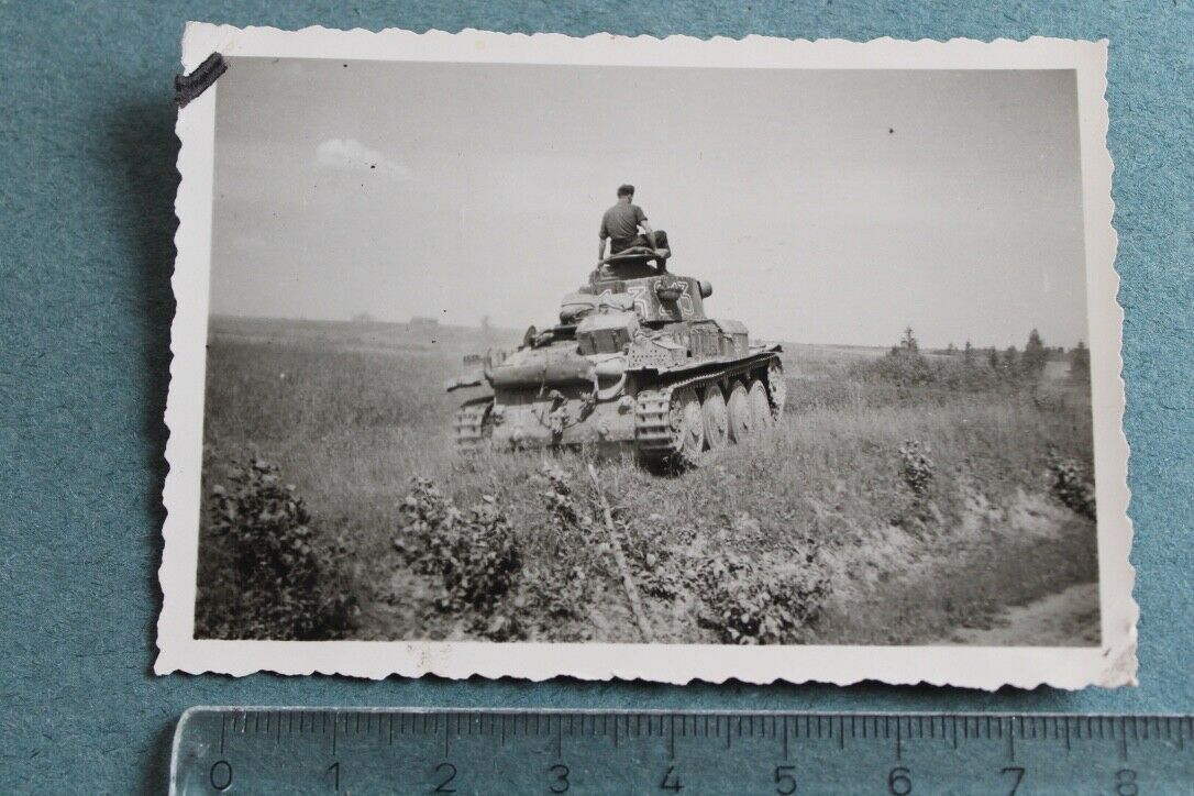 Foto Photo 114920 deutscher Panzer tank Turm Kennung 213 beladen Koffer Gepäck (1)