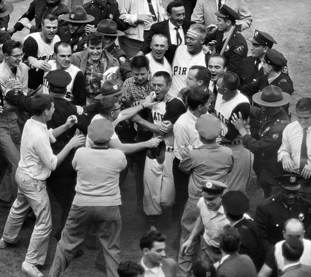 Mazeroski-Home-Run-7.jpg