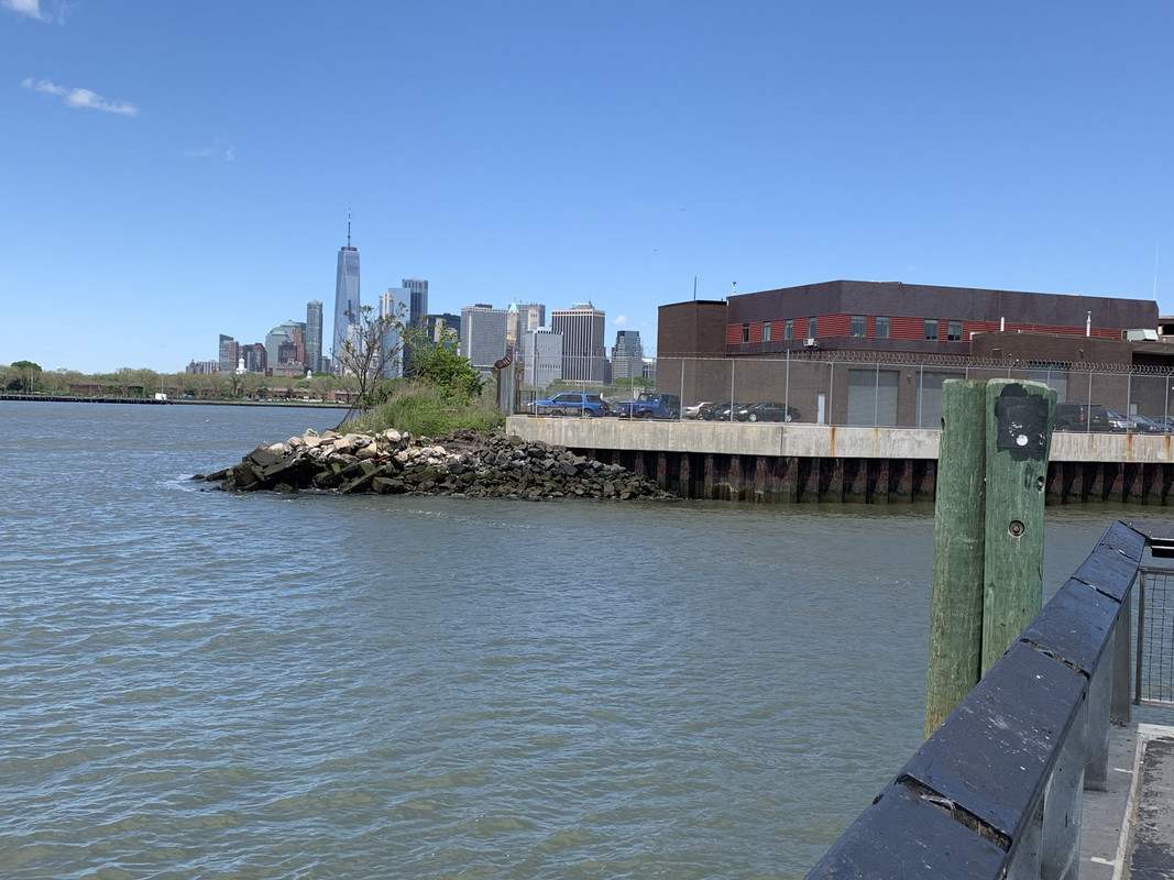 DD9F6659-1572-4E10-AD3F-1C55E0F38138