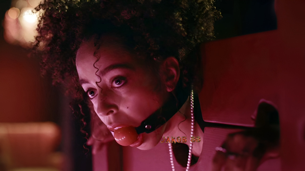 Hayley Law 7 - Door Mouse 2023