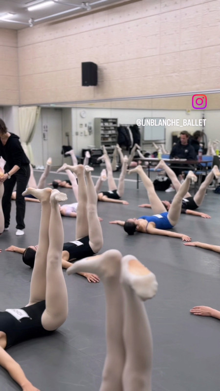 Videoframe 20260406 221840 com huawei himovie overseas